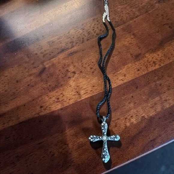 Rhinestone Cross Pendant Necklace - Silver Tone - Picture 4 of 6